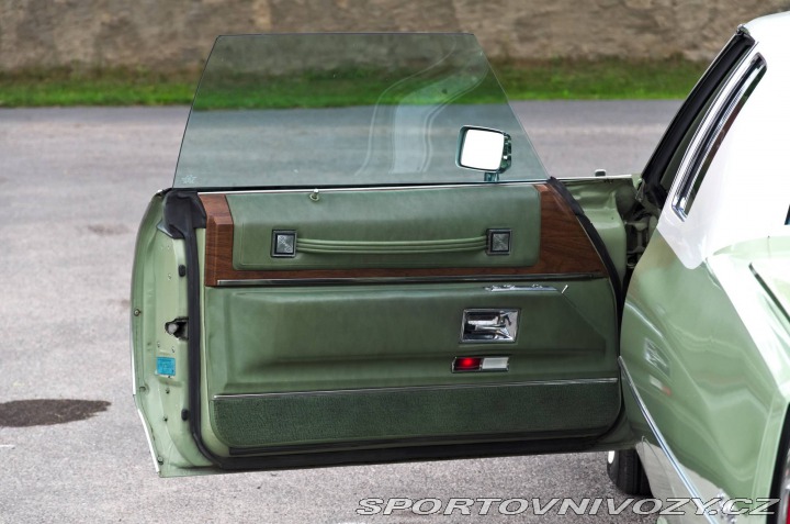 Ostatní značky Ostatní modely Cadillac DeVille Coupé 1974