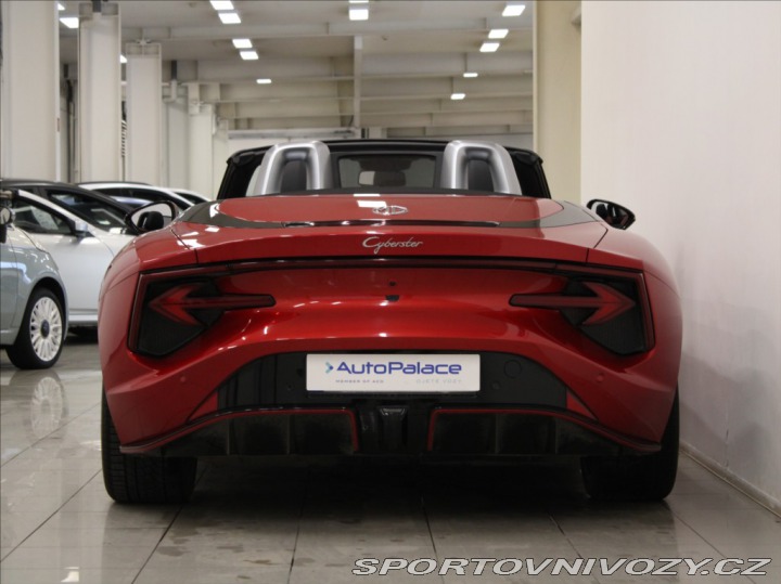 MG Cyberster 0,1 510koní AWD GT 31tkm. 2024