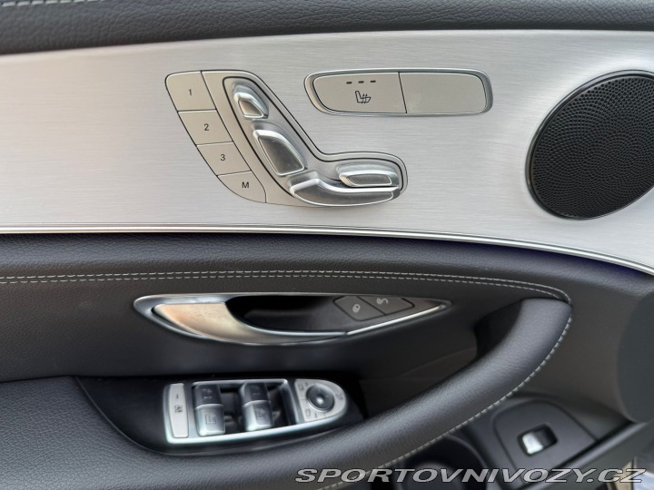 Mercedes-Benz E E 220d 4MATIC AMG 2021