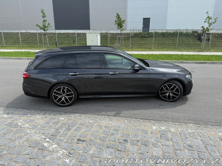 Mercedes-Benz E E 220d 4MATIC AMG 2020