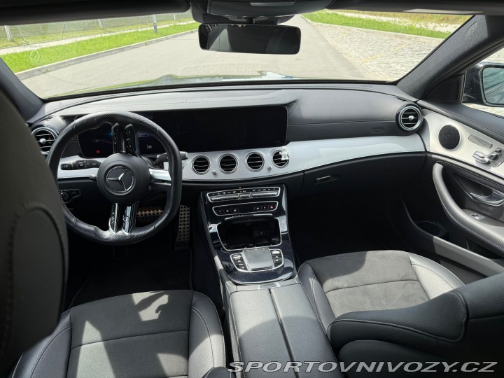 Mercedes-Benz E E 220d 4MATIC AMG 2021