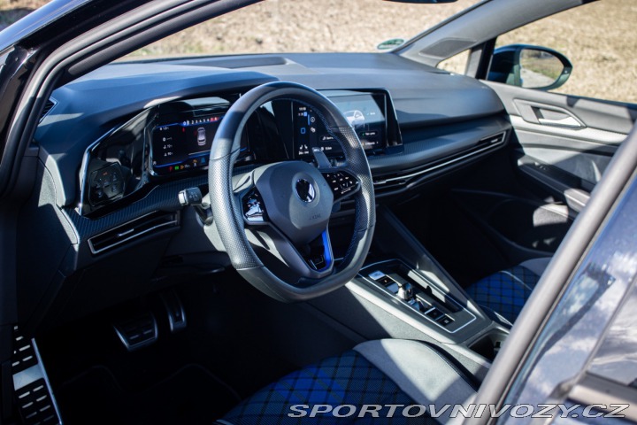 Volkswagen Golf 2.0 TSI 320k R 4MOTION / 2021