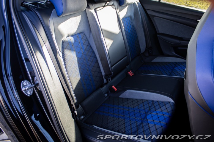 Volkswagen Golf 2.0 TSI 320k R 4MOTION / 2021