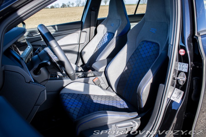 Volkswagen Golf 2.0 TSI 320k R 4MOTION / 2021