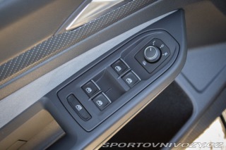 Volkswagen Golf 2.0 TSI 320k R 4MOTION / 2021