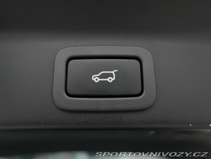 Jaguar F-Pace 30d 221kW AWD REZERVACE 2016