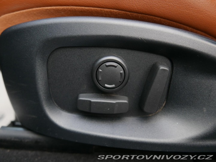 Jaguar F-Pace 30d 221kW AWD Portfolio Č 2016