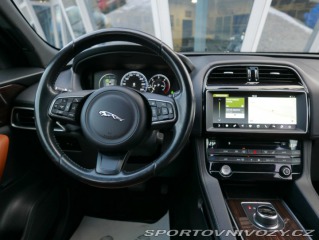Jaguar F-Pace 30d 221kW AWD Portfolio Č 2016