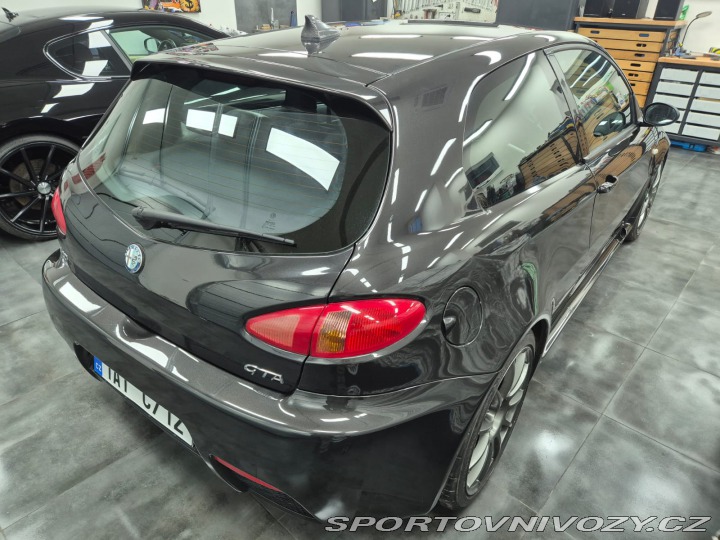 Alfa Romeo 147 GTA 2003