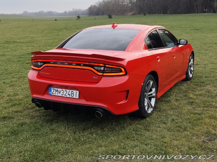 Dodge Charger 2020