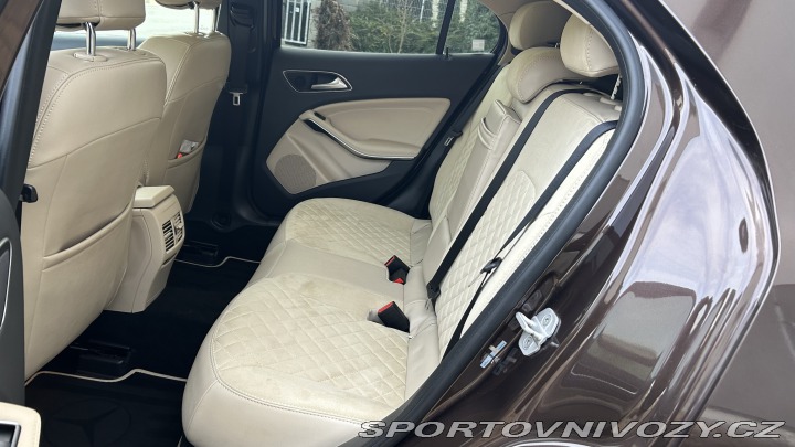 Mercedes-Benz Ostatní modely GLA 250 4MATIC 2015