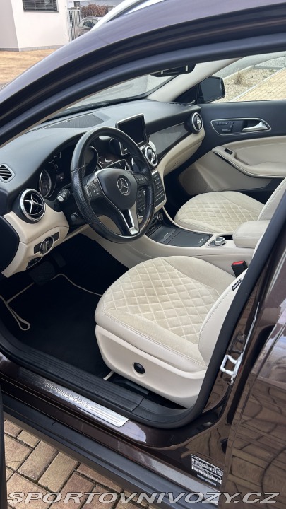 Mercedes-Benz Ostatní modely GLA 250 4MATIC 2015