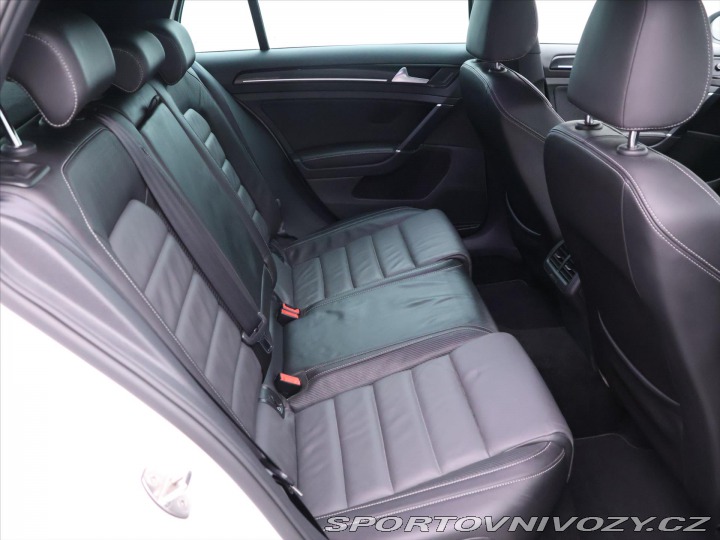 Volkswagen Golf 2,0 TSI R 221kW DSG 4Moti 2014