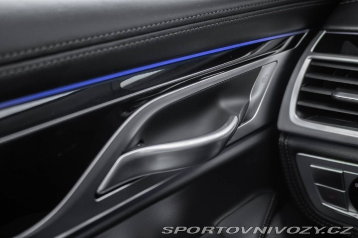 BMW 7 750d xDrive A/T 2019