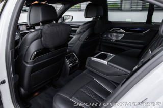 BMW 7 750d xDrive A/T 2019