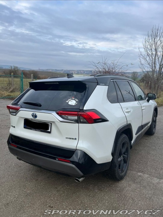 Toyota Ostatní modely RAV4 2,5   Hybrid 4x4 2020