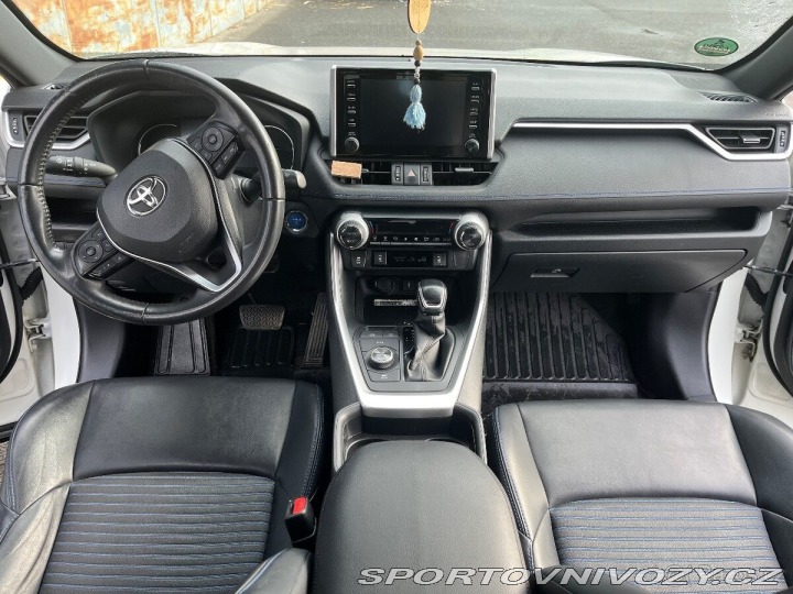Toyota Ostatní modely RAV4 2,5   Hybrid 4x4 2020