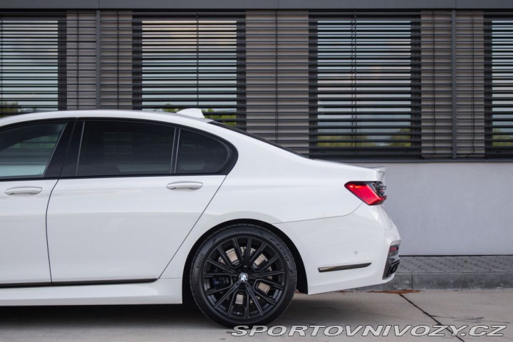 BMW 7 750d xDrive A/T 2019