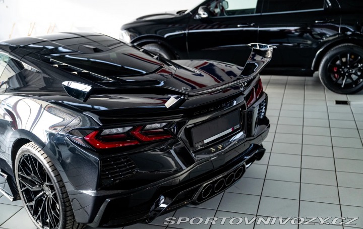 Chevrolet Corvette 2024