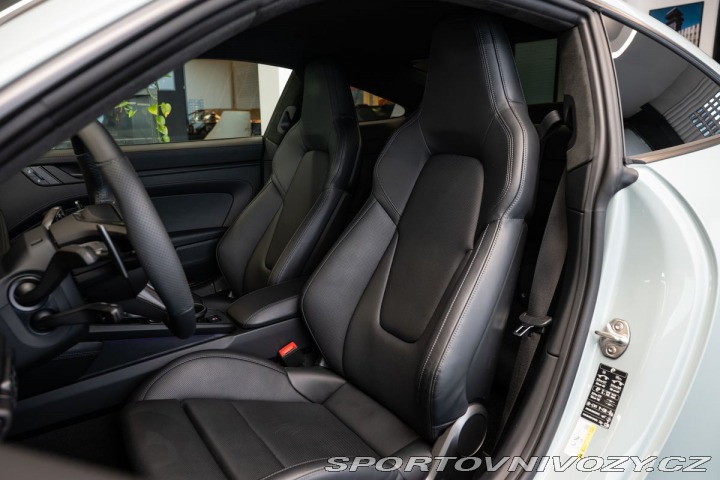 Porsche 911 (992.2) Carrera 4 GTS TEC 1800