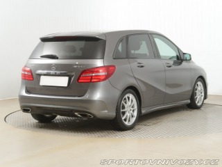 Mercedes-Benz Ostatní modely B AMG line B 220 4MATIC 2017