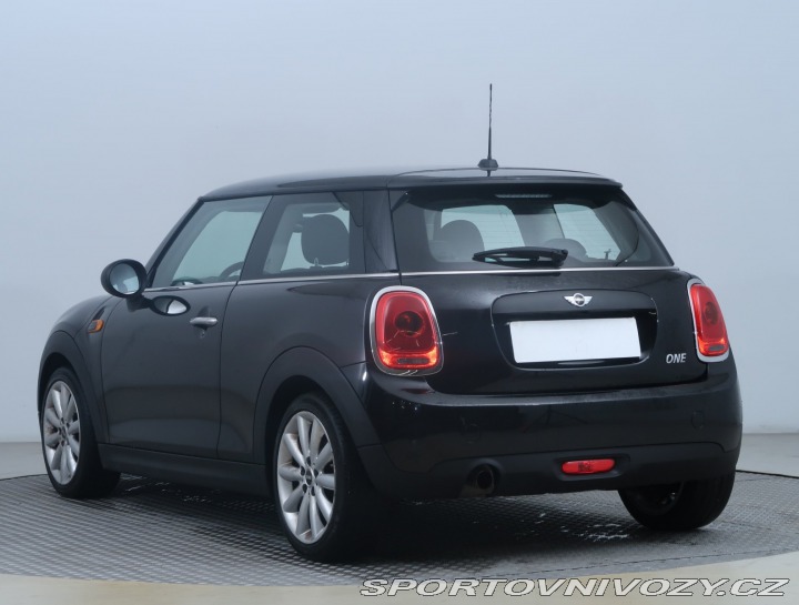 Mini One One First 2018