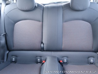 Mini One One First 2018