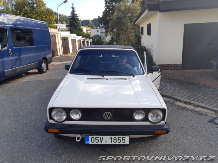 Volkswagen Golf 1,8 benzín 66 kw 1800