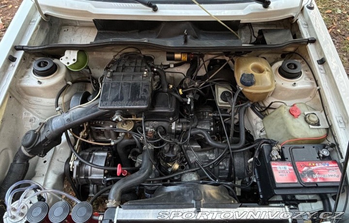 Volkswagen Golf 1,8   benzín 66 kw 1800