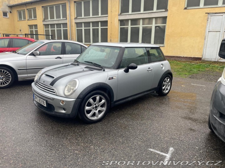 Mini Cooper R53 2004