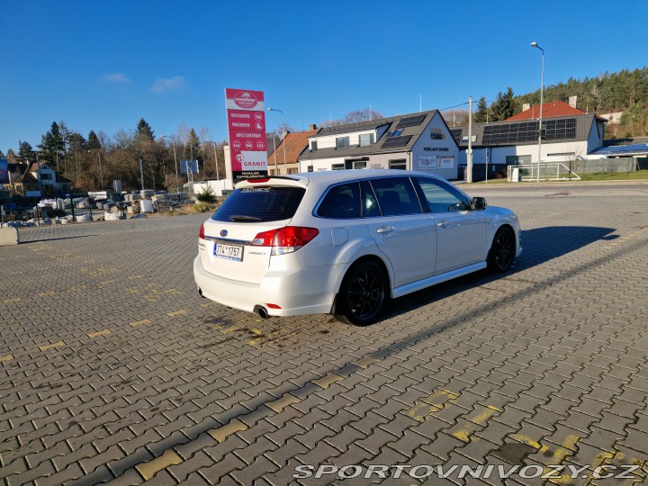 Subaru Legacy 2.5 GT AWD 300hp 2010