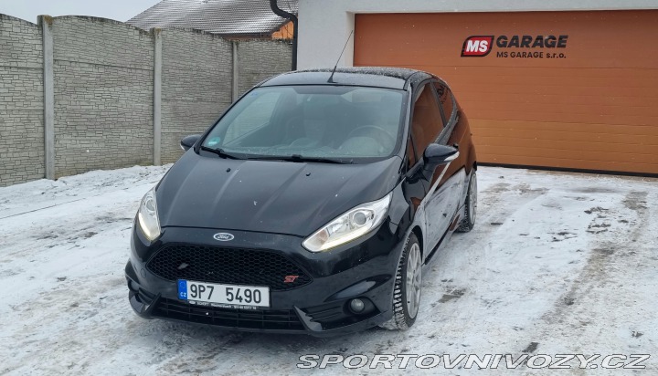 Ford Fiesta ST performance 2015