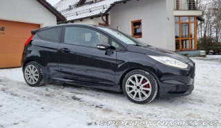 Ford Fiesta ST performance 2015