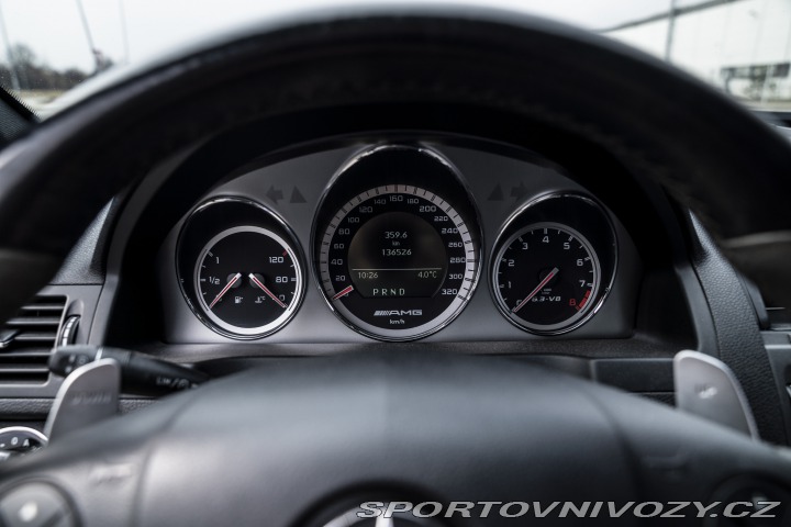 Mercedes-Benz C C63 AMG Performance Pack 2010