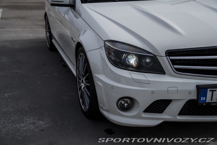 Mercedes-Benz C C63 AMG Performance Pack 2010