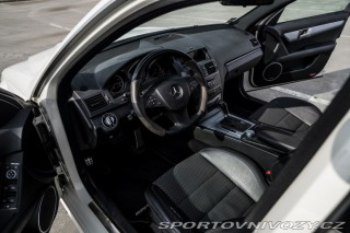 Mercedes-Benz C C63 AMG Performance Pack 2010