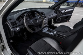 Mercedes-Benz C C63 AMG Performance Pack 2010