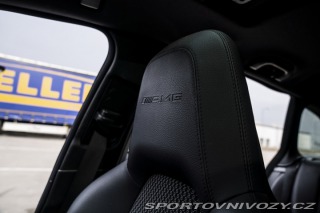 Mercedes-Benz C C63 AMG Performance Pack 2010