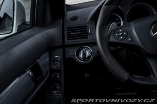 Mercedes-Benz C C63 AMG Performance Pack 2010