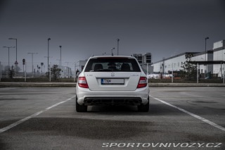 Mercedes-Benz C C63 AMG Performance Pack 2010