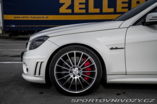 Mercedes-Benz C C63 AMG Performance Pack 2010