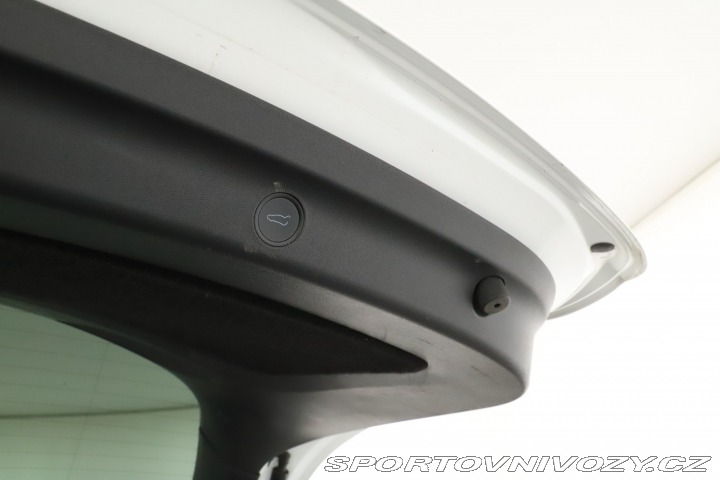 Tesla Model Y Long Range AWD 75kWh 2021