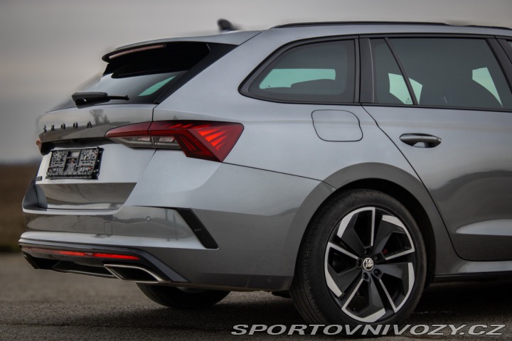 Škoda Octavia RS Combi Rs / AJ NA SPLÁTKY 2022