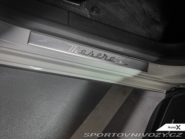 Maserati Ghibli  2016