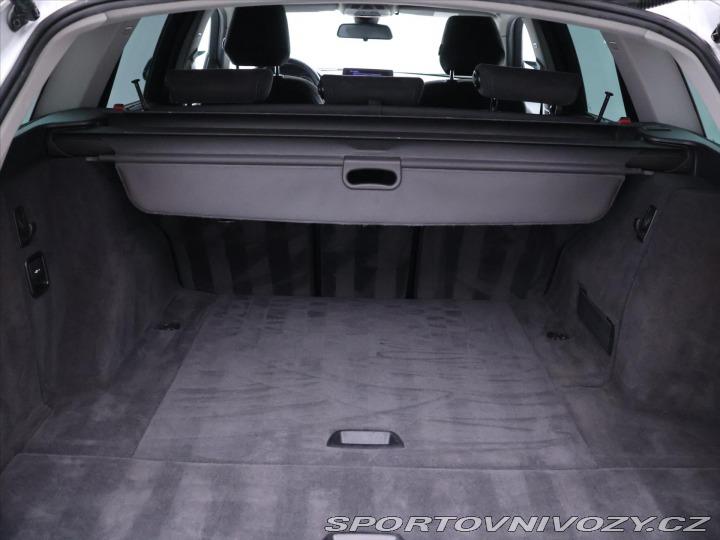 BMW 3 3,0 330d 190kW Sport M-Pa 2012