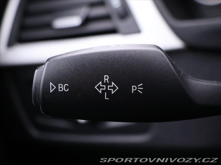 BMW 3 3,0 330d 190kW Sport M-Pa 2012