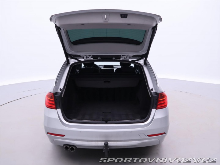 BMW 3 3,0 330d 190kW Sport M-Pa 2012