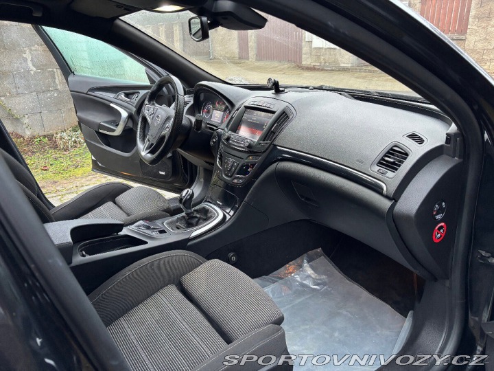 Opel Ostatní modely Insignia 2,0   TDI Sport Tourer 4x 2014