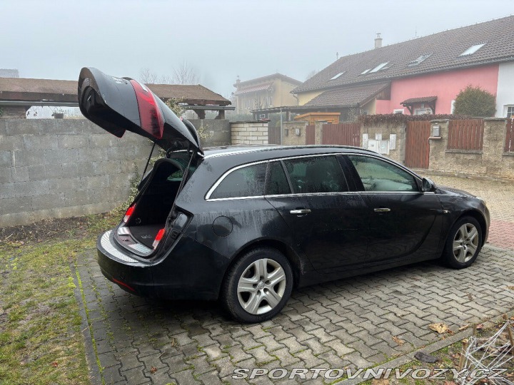 Opel Ostatní modely Insignia 2,0   TDI Sport Tourer 4x 2014