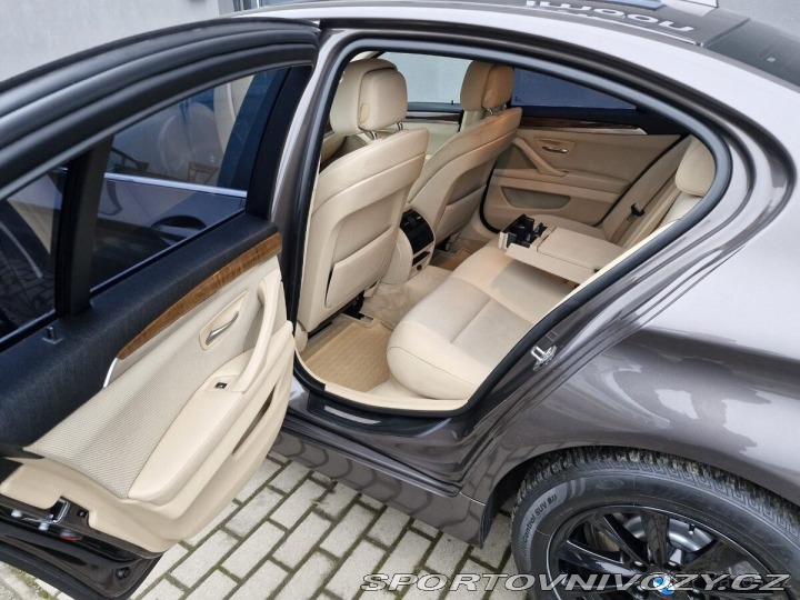 BMW 5 f10 třílitr Diesel 204PS 1800